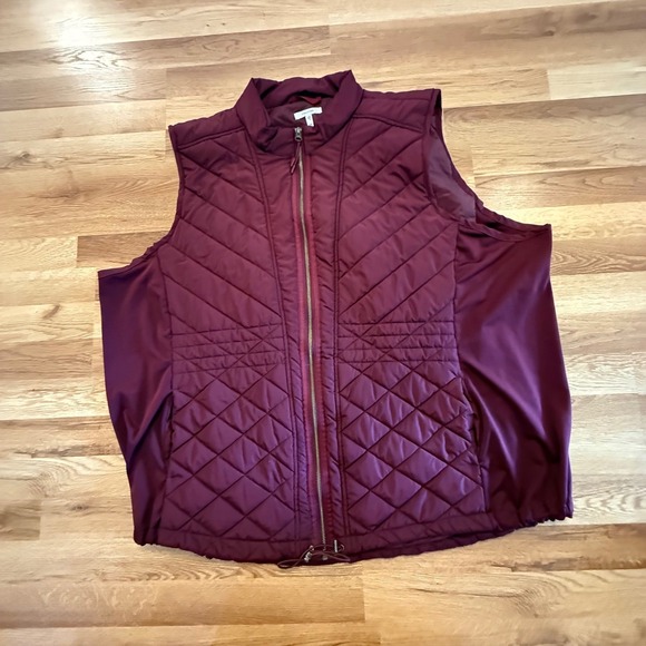 Maurices 4X Plus Quilted Vest Burgundy Maroon Zip Puffer Holiday Layering - Picture 1 of 10